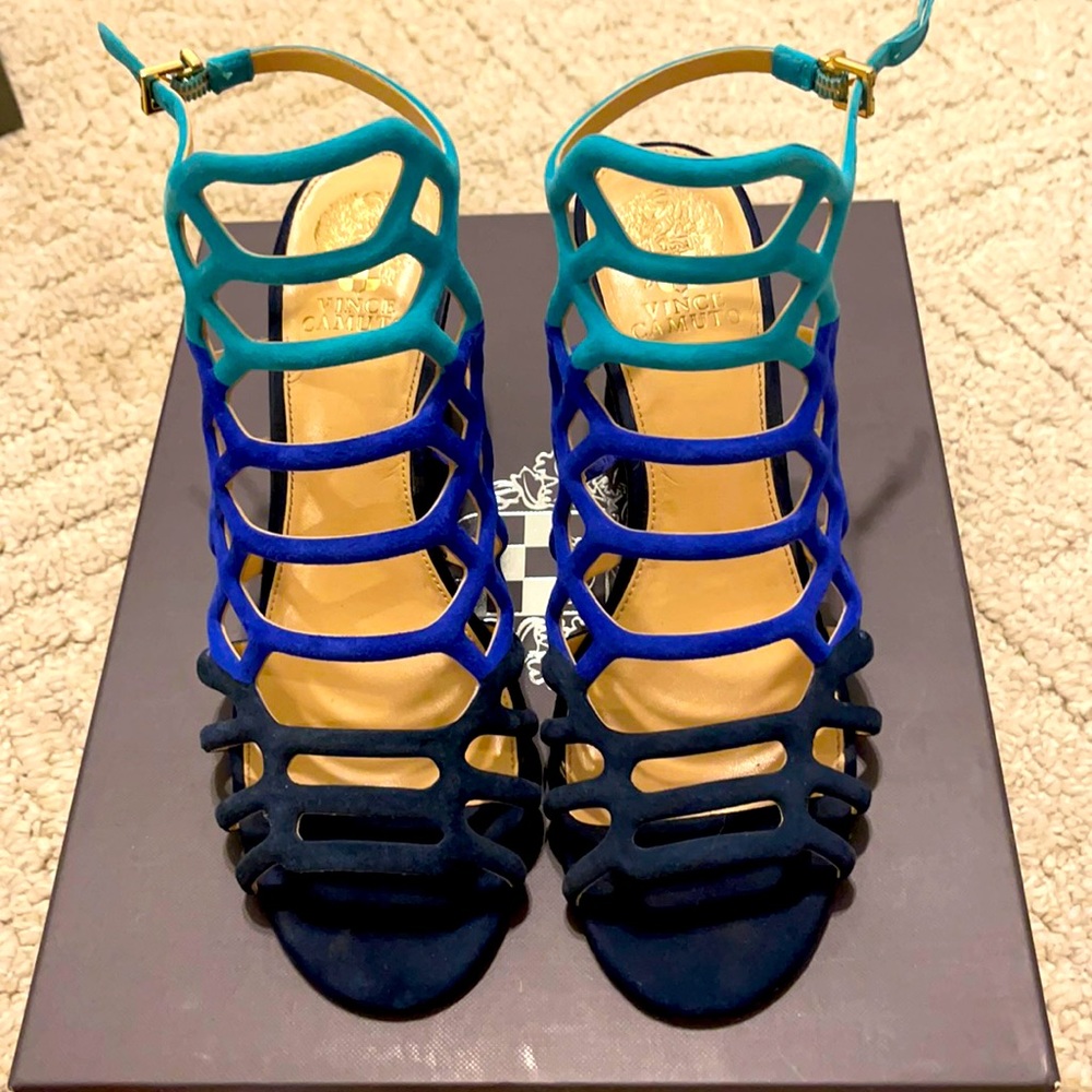 Vince Camuto Jarious size 9W turqs and Caicos suede